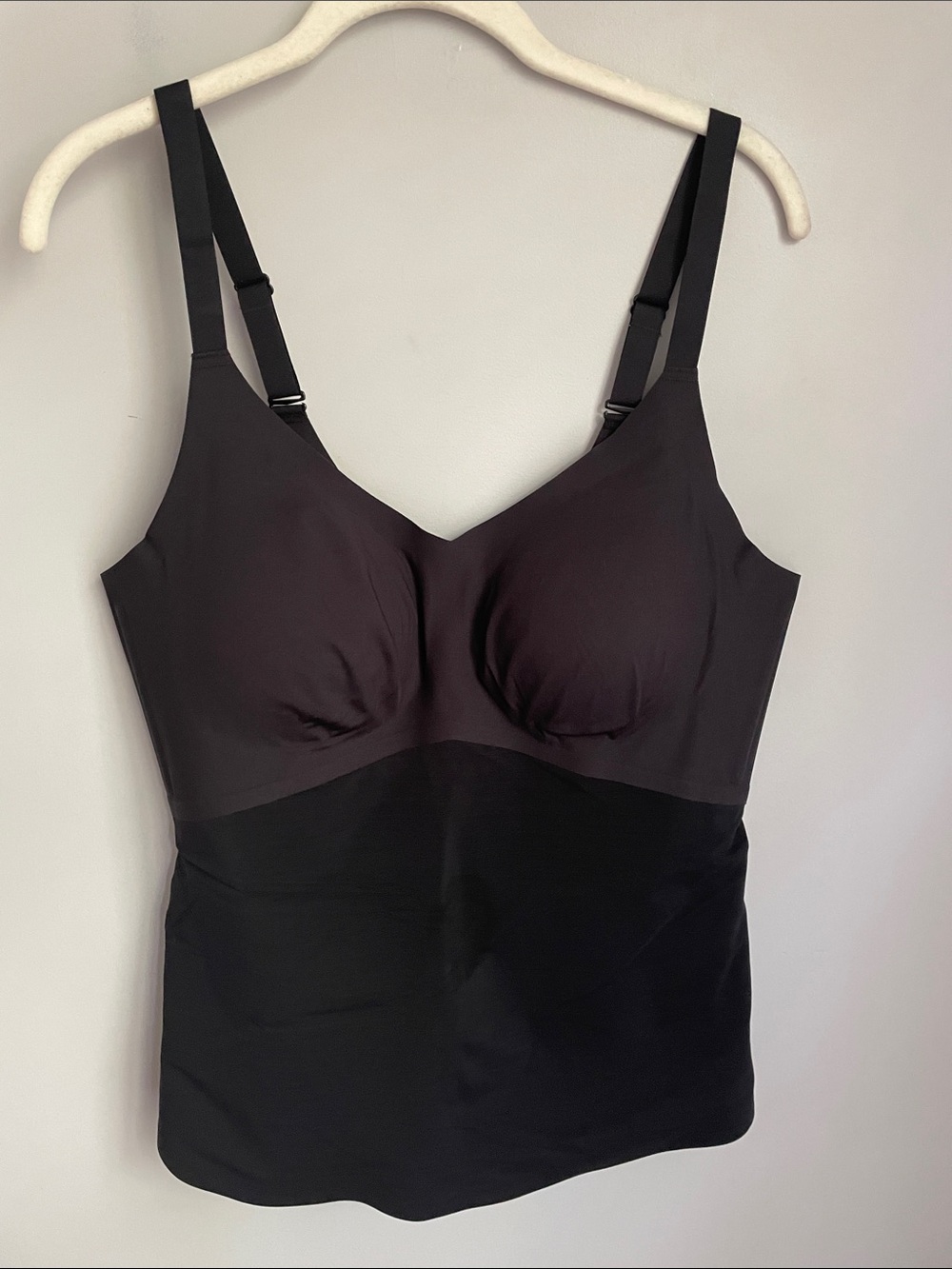 Honeylove Black Shaping Camisole with Built-In Bra Size 1X
